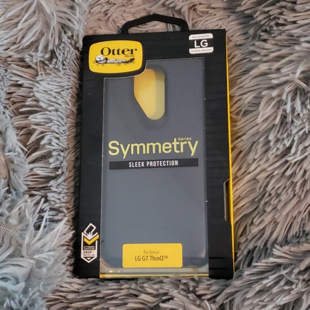 Authentic Black LG G7 Symmetry OtterBox case.